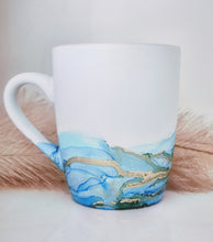 Load image into Gallery viewer, Alcohol Ink Mugs - Craft Gift Box + Video Tutorial
